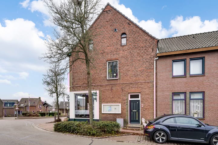 Foto 10 van Hoofdstraat 1