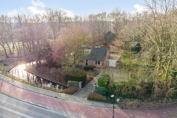 Photo 2 of De Omloop 15