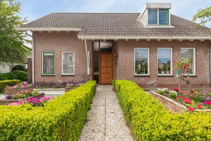 Photo 3 of Van Bourgondiëlaan 23