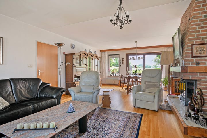 Photo 11 of Van Bourgondiëlaan 23