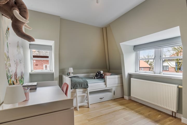 Foto 21 van Pieter Bothlaan 35