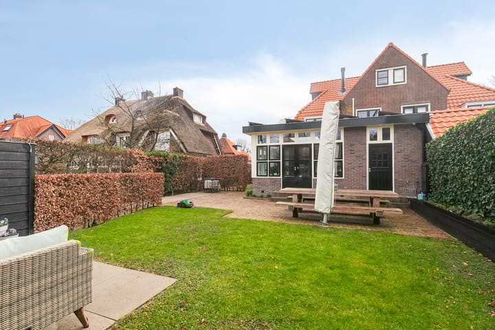 Foto 31 van Pieter Bothlaan 35