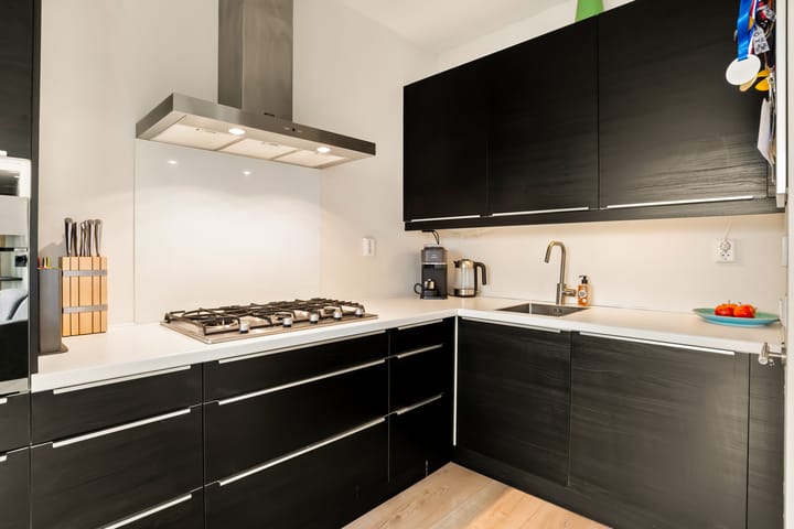 Photo 17 of Diepenbrockstraat 86