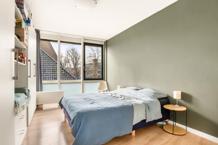 Photo 35 of Diepenbrockstraat 86