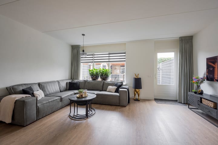 Photo 8 of Jan Landmanstraat 27