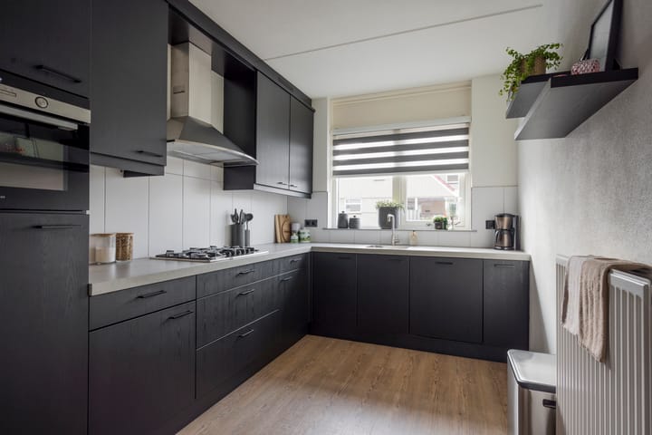 Photo 9 of Jan Landmanstraat 27