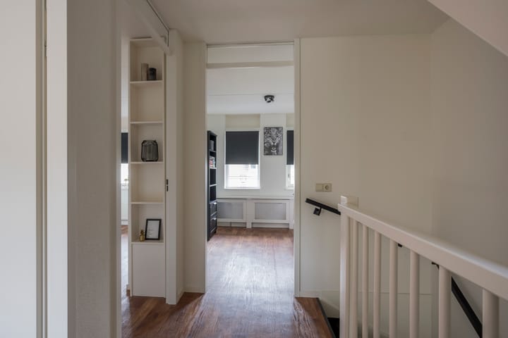 Photo 14 of Jan Landmanstraat 27