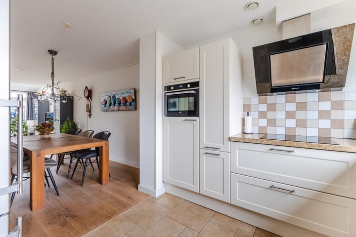 Foto 12 van Helena Merciertuin 39