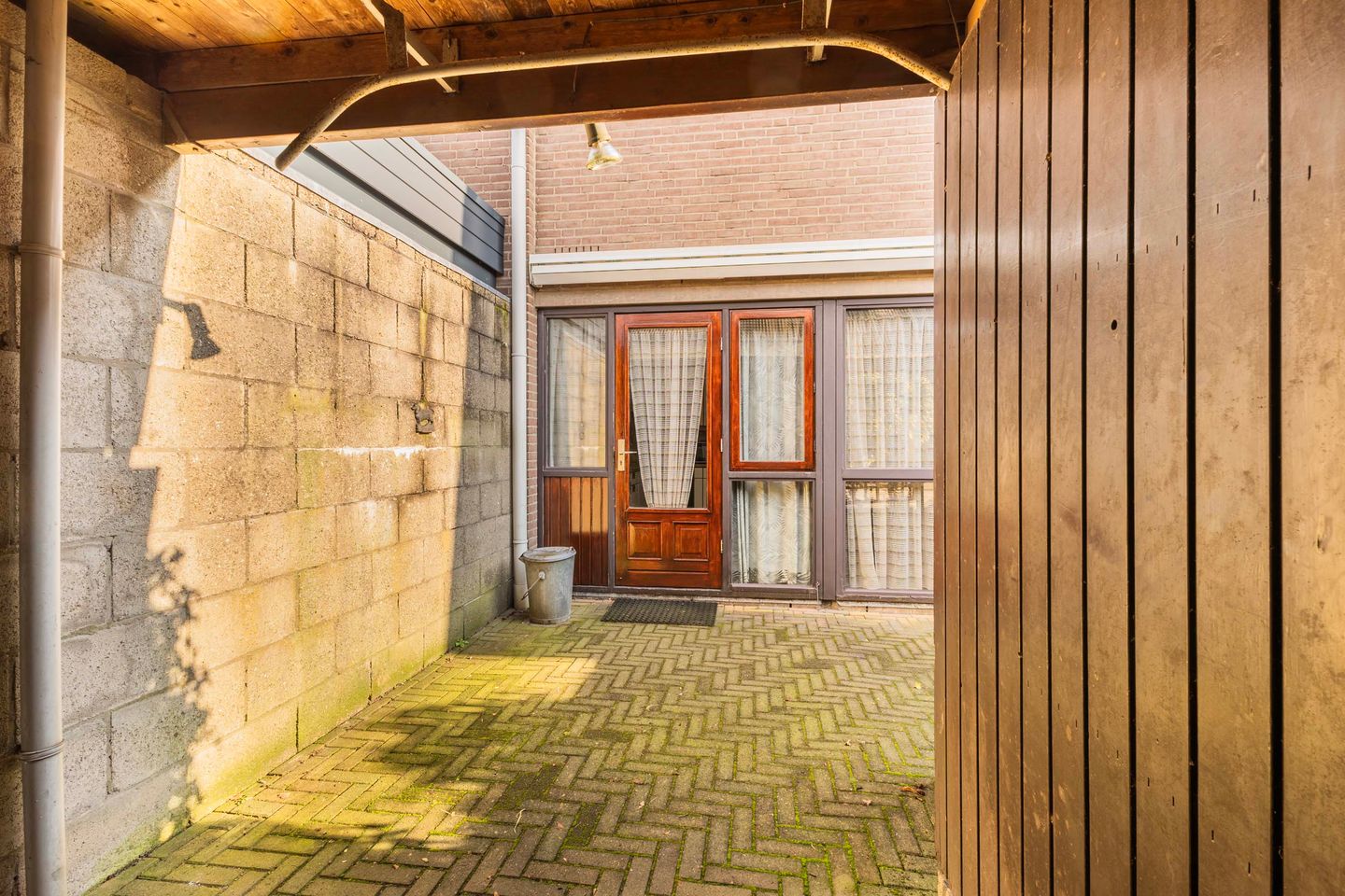 Foto 29 van Alblasserdamstraat 15