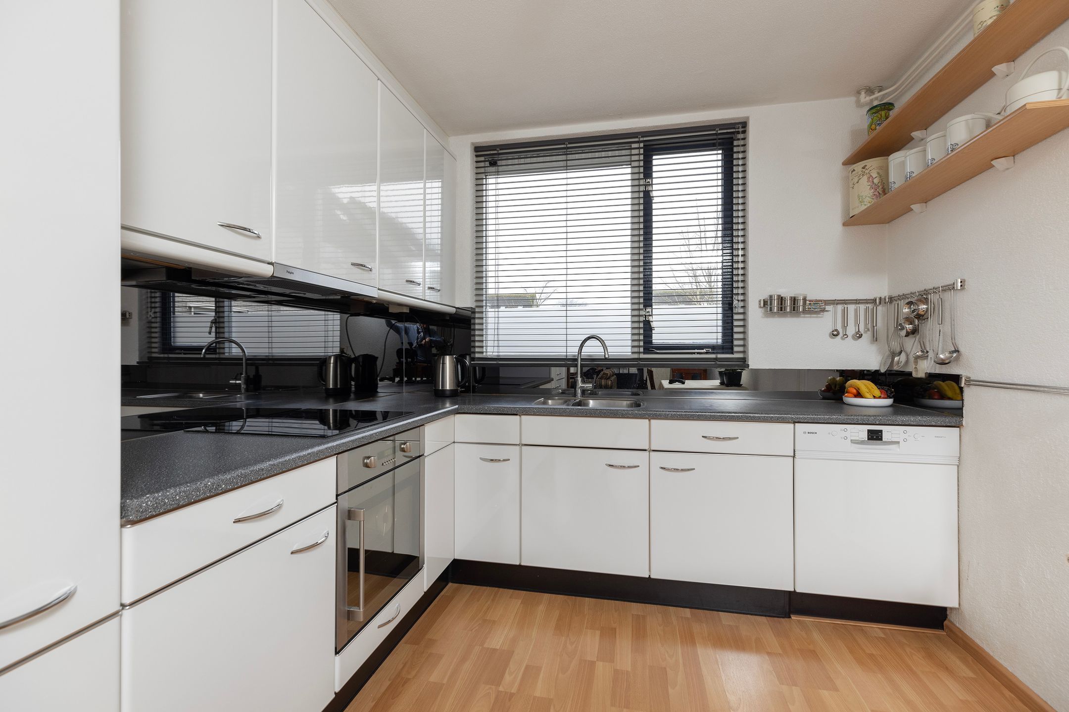 Foto 12 van Klooster 10