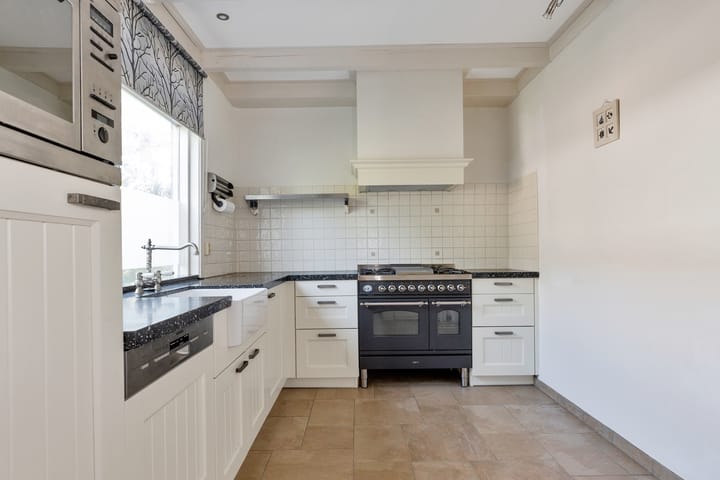 Photo 13 of Koningsweg 10