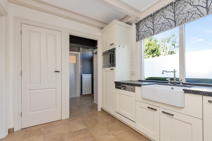 Photo 14 of Koningsweg 10