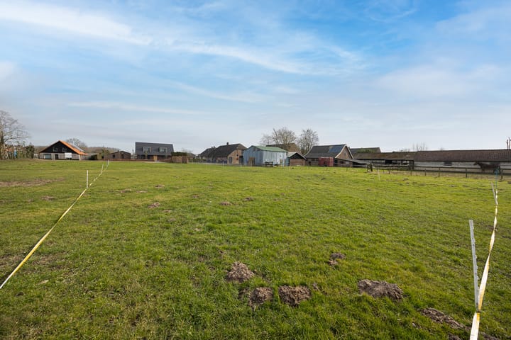 Photo 7 of Kampsestraat