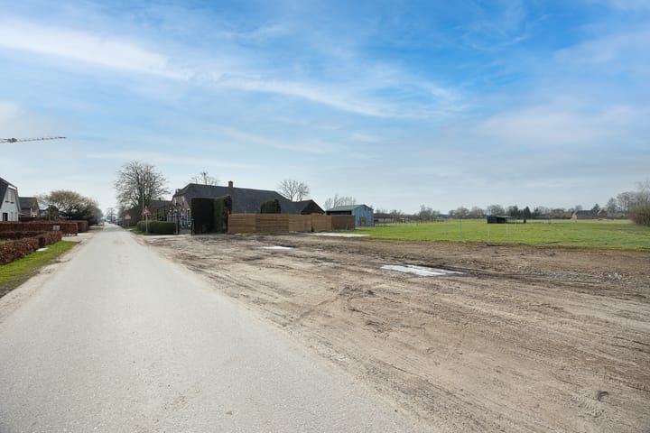 Photo 12 of Kampsestraat