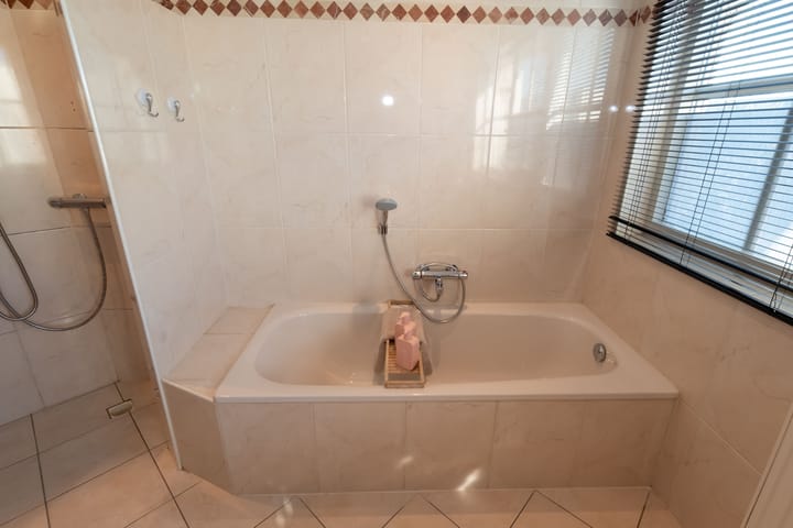 Foto 38 van Kryptonstraat 16