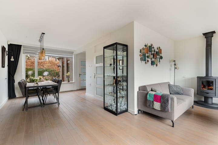 Foto 3 van Meidoornlaan 25