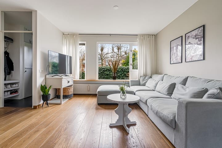 Foto 10 van Delta 166