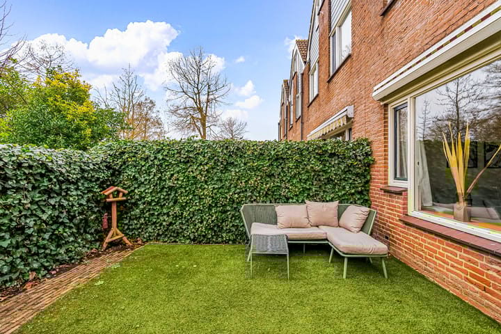 Foto 40 van Delta 166