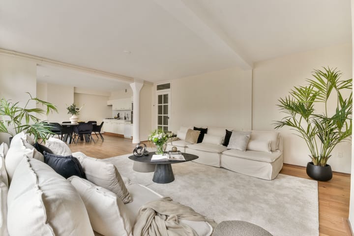 Photo 8 of Spuistraat 84-C