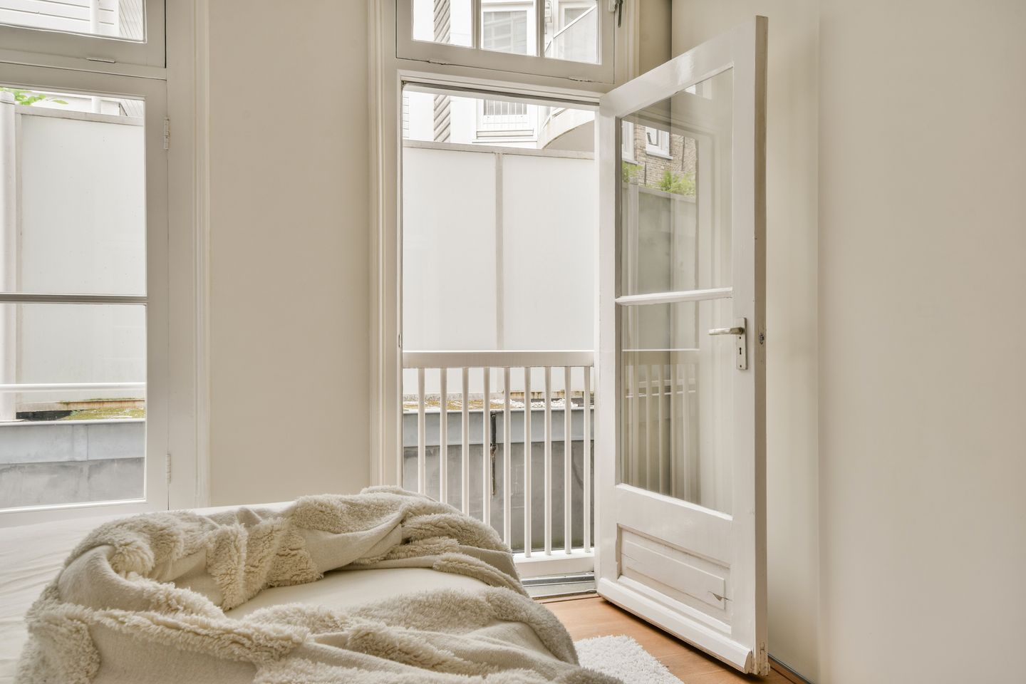 Photo 20 of Spuistraat 84-C