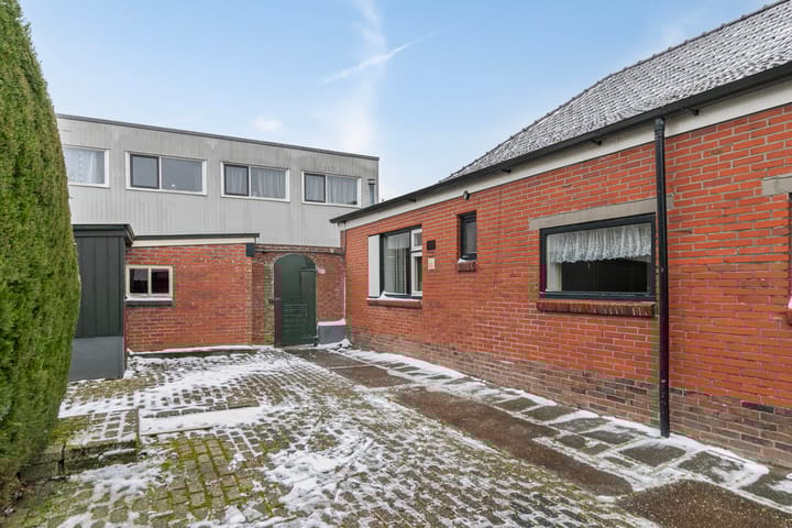 Photo 28 of Hoofdstraat 134