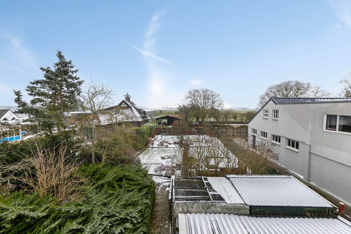 Photo 32 of Hoofdstraat 134