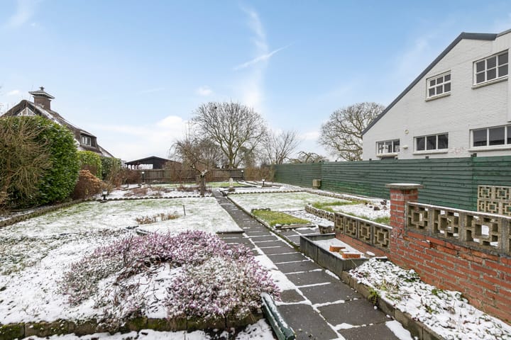 Photo 33 of Hoofdstraat 134