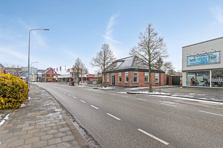 Photo 39 of Hoofdstraat 134