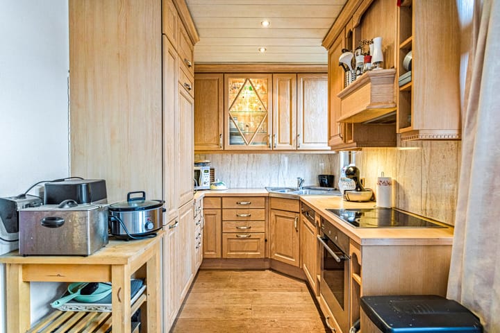 Foto 11 van Burg. Van Laarstraat 15