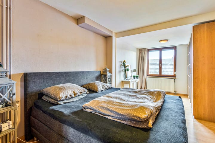 Foto 13 van Burg. Van Laarstraat 15