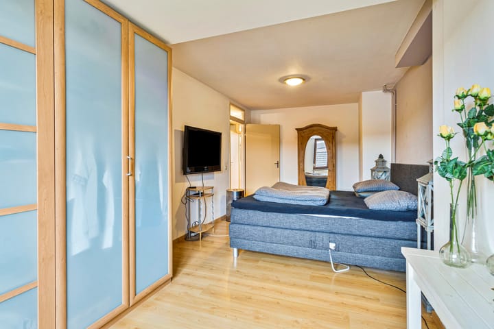 Foto 14 van Burg. Van Laarstraat 15