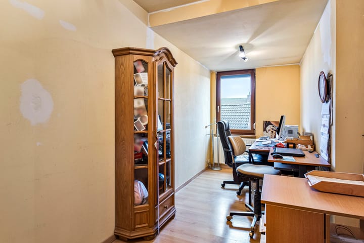 Foto 17 van Burg. Van Laarstraat 15