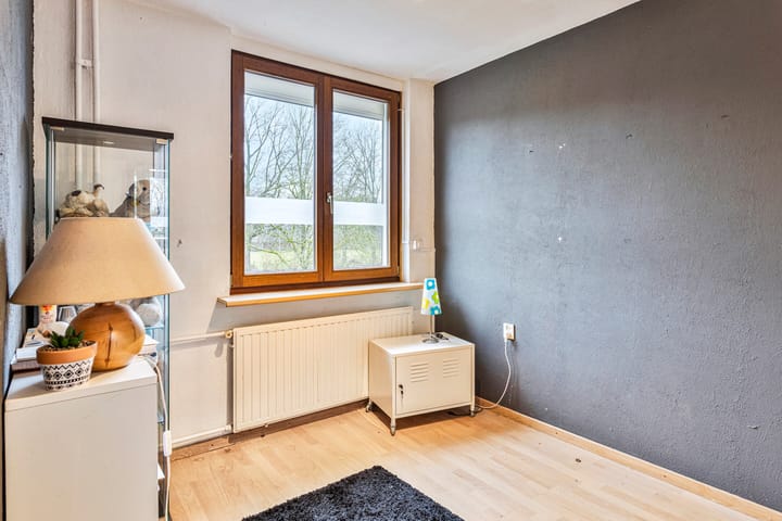 Foto 19 van Burg. Van Laarstraat 15