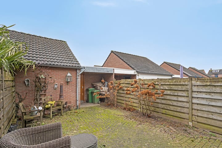 Foto 23 van Burg. Van Laarstraat 15