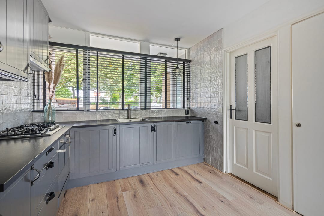 Photo 8 of Vliegveldweg 51