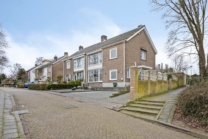 Foto 35 van Gladioolstraat 2