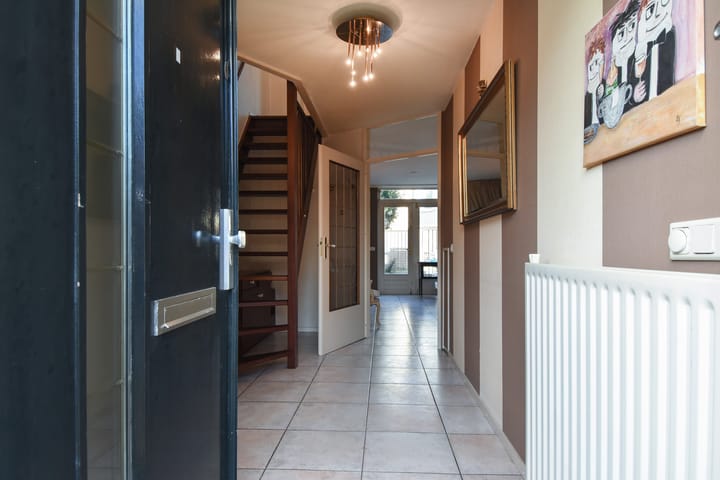 Foto 5 van Constance Gelderblomlaan 62