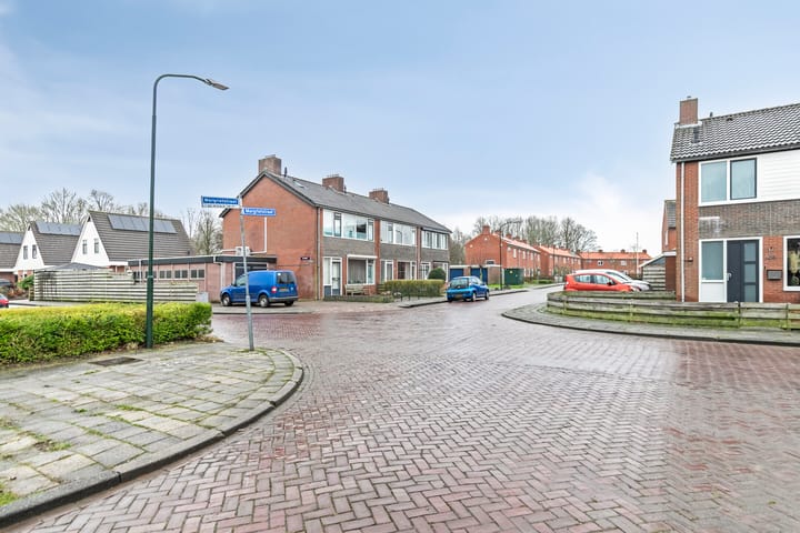 Foto 21 van Margrietstraat 2