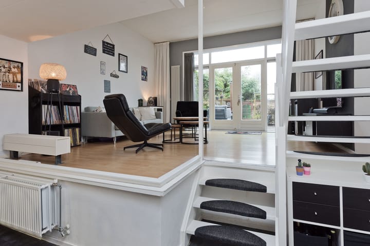 Foto 6 van Schweitzerstraat 99