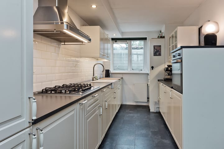 Foto 11 van Schweitzerstraat 99