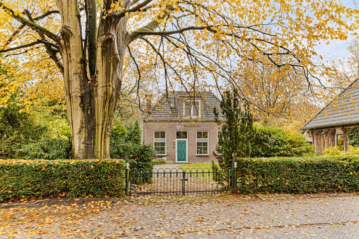 Photo 2 of Hoofdstraat 26