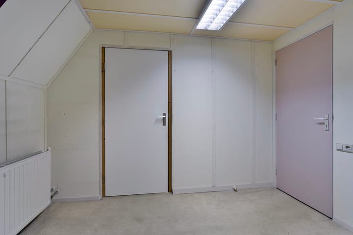 Photo 35 of Hoofdstraat 26