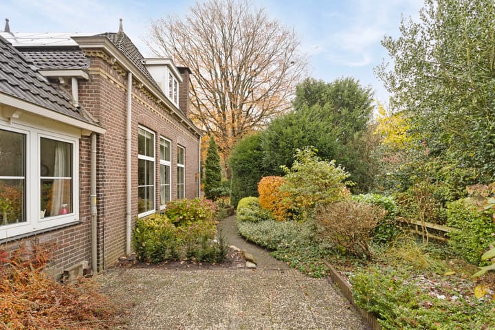 Photo 45 of Hoofdstraat 26