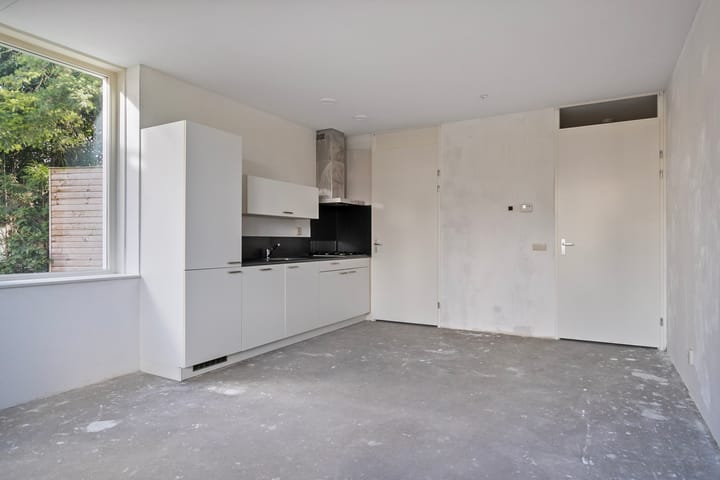 Photo 2 of Zwaanstraat 120