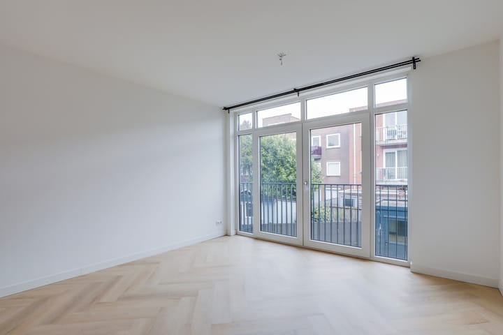 Foto 3 van Amsterdamsestraatweg 737-C