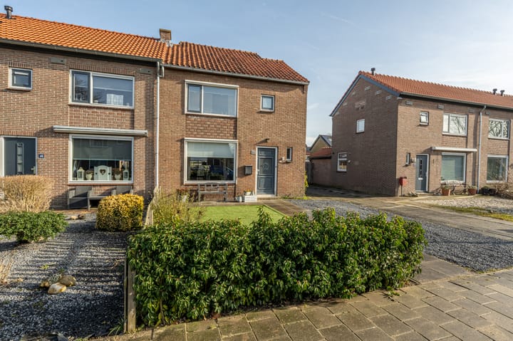 Photo 31 of Burg G de Katerstraat 44