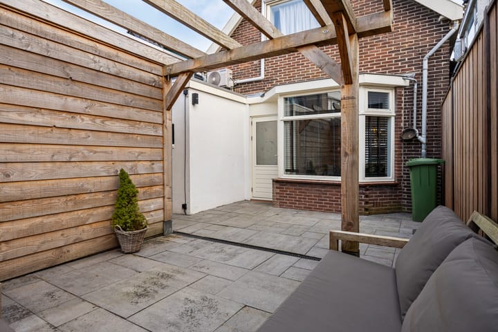 Foto 19 van Spoorstraat 33