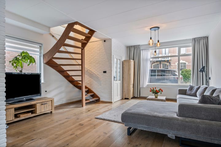 Foto 24 van Spoorstraat 33