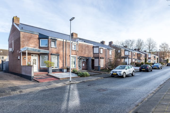 Photo 37 of Demstraat 34