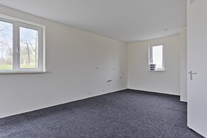 Photo 7 of S. van Domburgpad 12